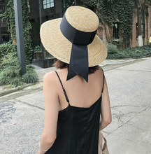 Load image into Gallery viewer, Wide Flat Top Brim Straw Sun Beach Hat for Women

