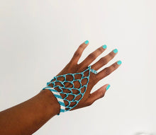 Load image into Gallery viewer, african zulu lace beaded gloves |blue| white| sky blue
